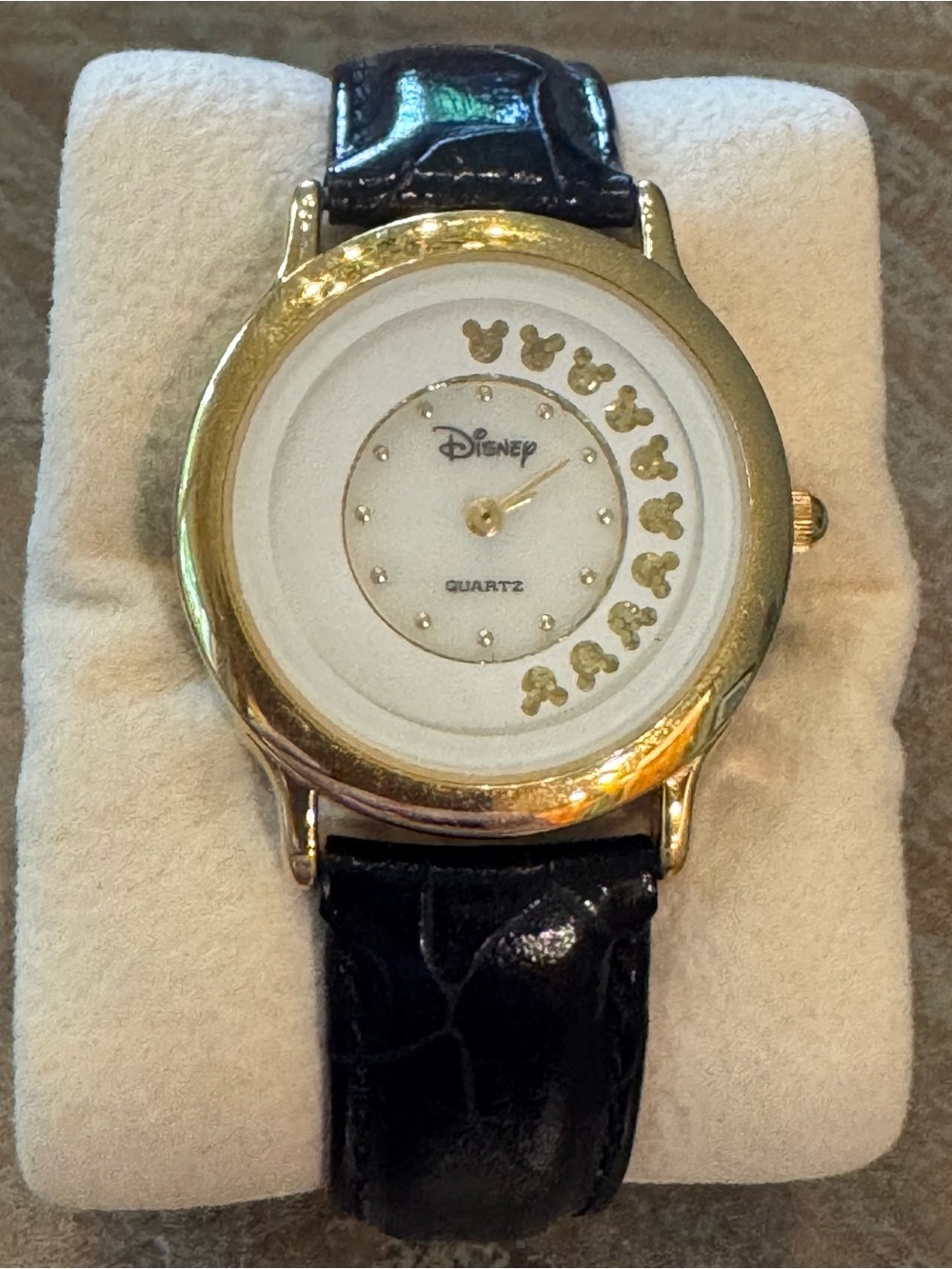 VIntage Disney Time Works Quartz Watch Featuring a Rotating 
Seconds Indicator